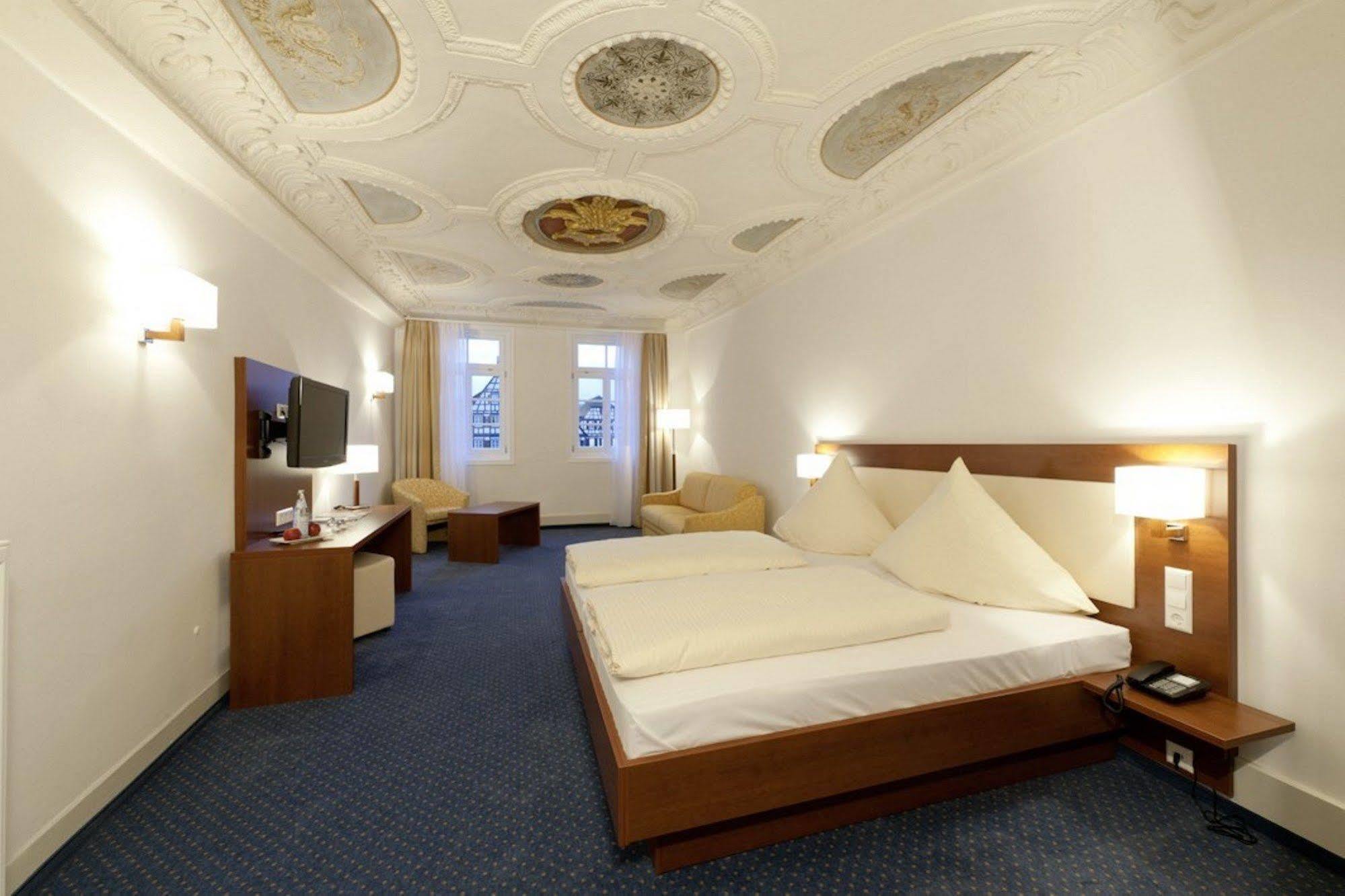 Stadt-Gut-Hotel Gasthof Goldener Adler Schwaebisch Hall Luaran gambar